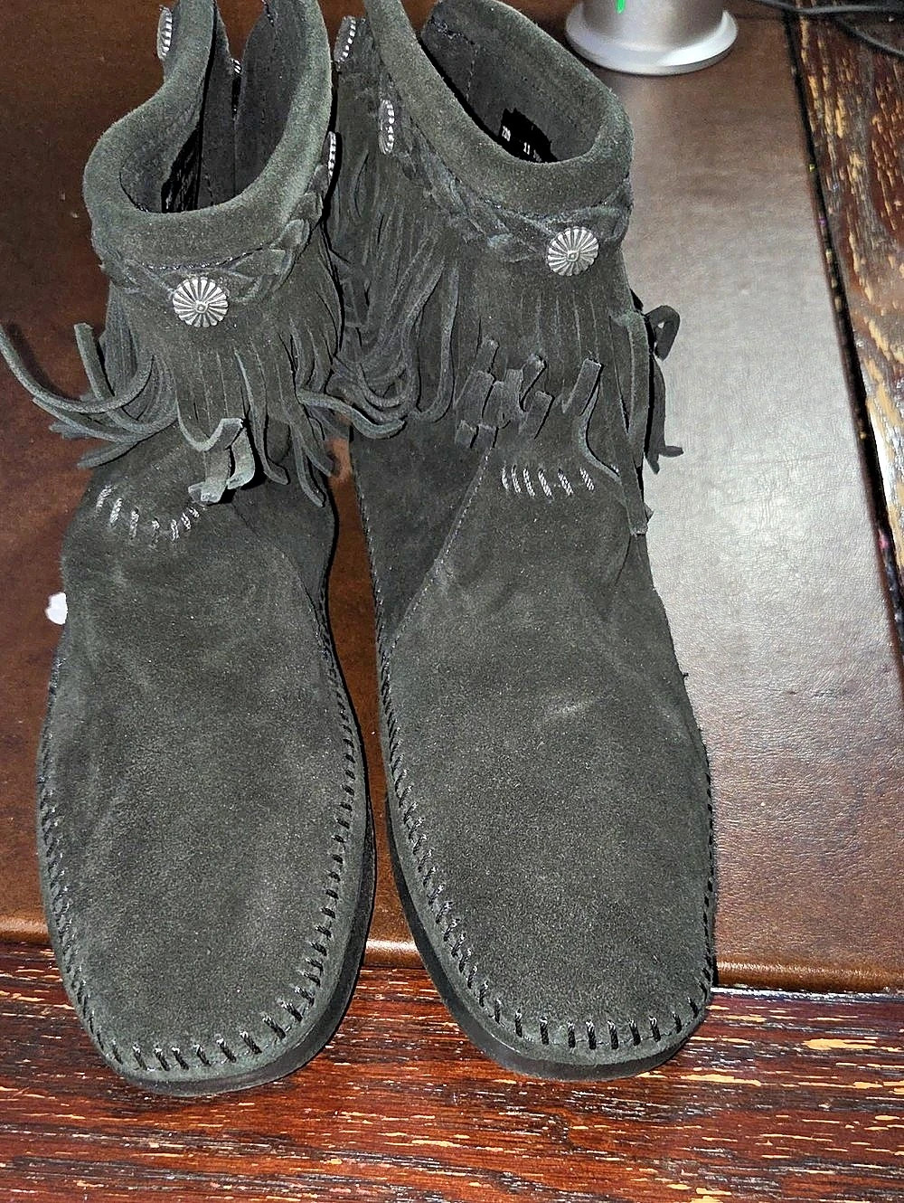 Minnetonka Fringe Boot Moccasins Black US 11